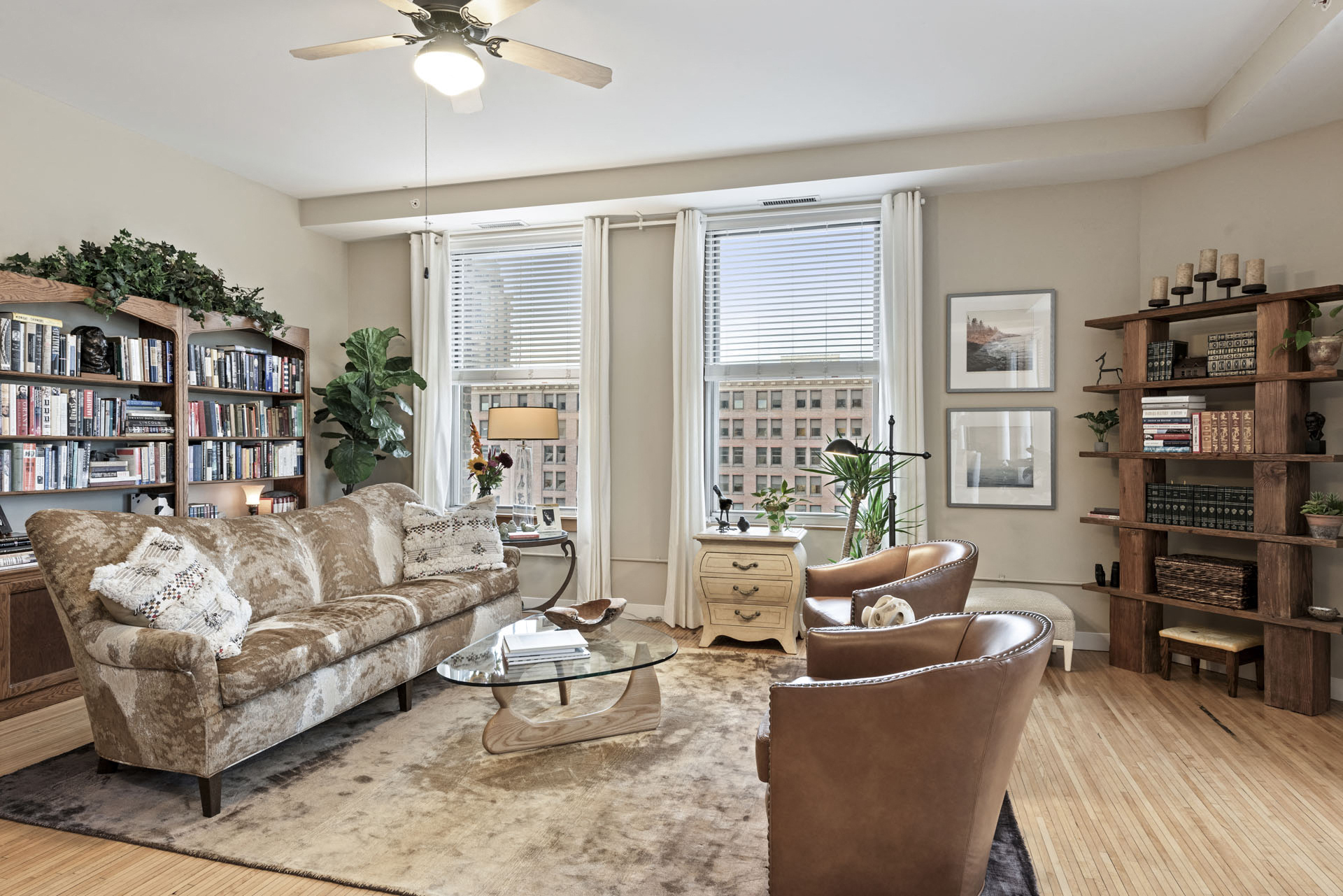 Pioneer Endicott Apartments in St. Paul, MN